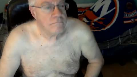 islesman22 online show from 05-17-26, 09:38