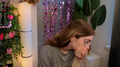 Emilia online show from 02-27-26, 06:24