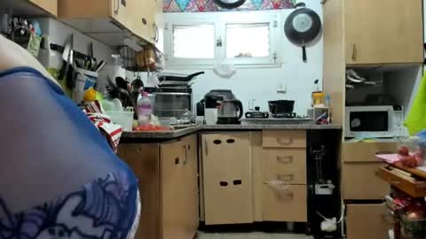 Snapshot of israelymilf chatting on 02-09-25, 02:29 Marta online show from 02-09-25, 02:29