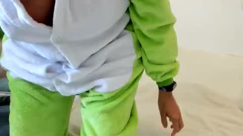 Snapshot of israelymilf chatting on 03-10-26, 07:46 Marta online show from 03-10-26, 07:46