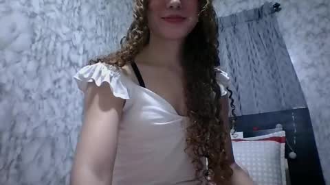 Snapshot of issa30213 chatting on 12-15-24, 01:57 Issa online show from 12-15-24, 01:57