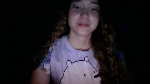 Snapshot of issa30213 chatting on 09-21-25, 05:09 Issa online show from 09-21-25, 05:09