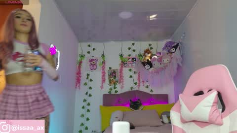 I S S A B E L A Igissaa ax    Xlittleissa  online show from 10-29-25, 12:02