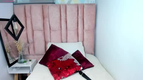 ISSA MILF online show from 05-20-26, 01:50