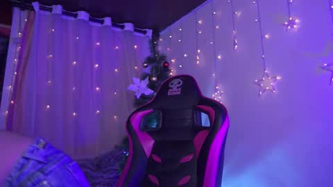 Snapshot of issa_monterrey chatting on 11-25-25, 10:32 ISSA online show from 11-25-25, 10:32