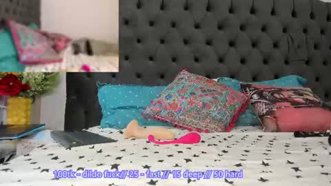 Snapshot of issabellaa chatting on 06-16-26, 06:05 Issy online show from 06-16-26, 06:05