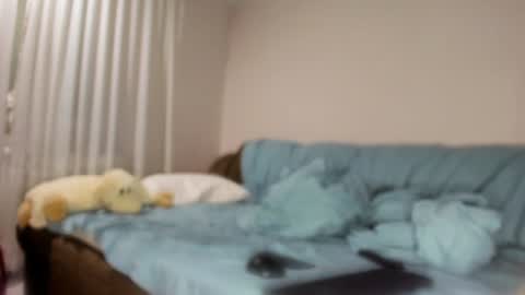 Issabelle online show from 01-20-25, 05:37