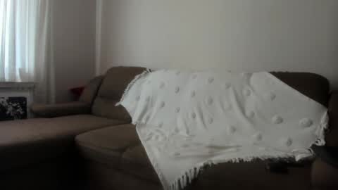 Issabelle online show from 02-19-25, 10:23