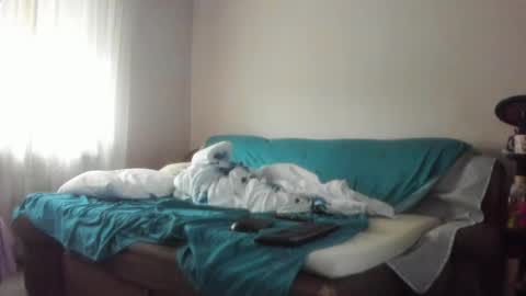 Issabelle online show from 10-05-25, 07:07