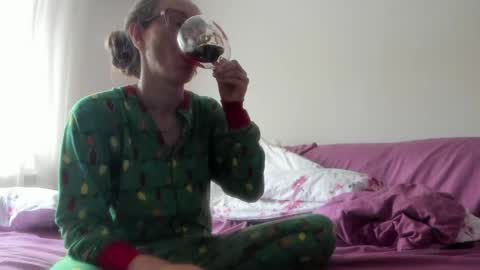 Issabelle online show from 06-03-26, 05:43