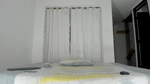 Isabella  online show from 06-14-26, 06:48