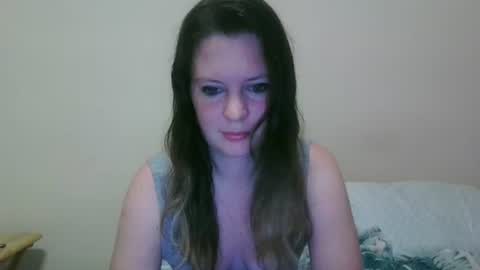 issamayy333 online show from 10-17-25, 03:20