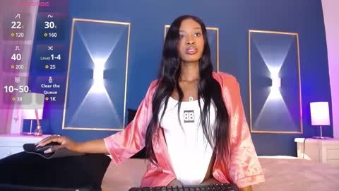 Isabelle online show from 01-22-25, 12:17