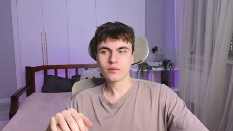 Snapshot of istairee chatting on 01-10-25, 03:39 Maks online show from 01-10-25, 03:39