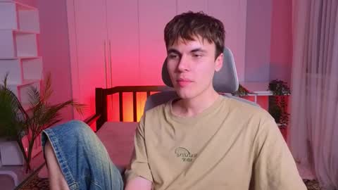 Snapshot of istairee chatting on 01-31-25, 02:17 Maks online show from 01-31-25, 02:17