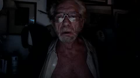 ImYourBitch online show from 05-11-26, 05:13