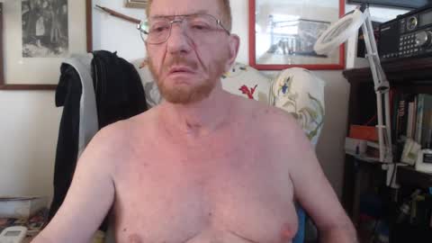 ImYourBitch online show from 06-11-26, 07:01