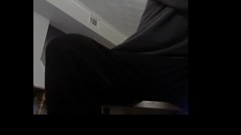 Snapshot of ital25usa chatting on 01-06-25, 04:58 ital25usa online show from 01-06-25, 04:58