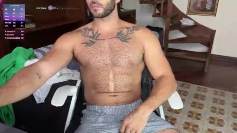 Snapshot of italian_stallion_big chatting on 10-23-25, 01:54 italian_stallion_big online show from 10-23-25, 01:54