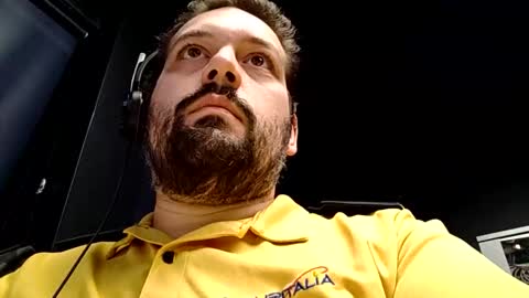 Snapshot of italianbigboy93 chatting on 10-09-25, 08:23 italianbigboy93 online show from 10-09-25, 08:23