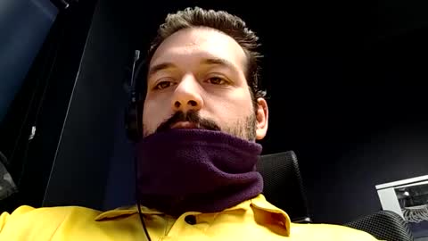 Snapshot of italianbigboy93 chatting on 10-12-25, 09:19 italianbigboy93 online show from 10-12-25, 09:19