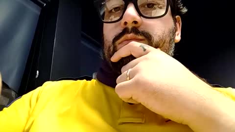 Snapshot of italianbigboy93 chatting on 10-14-25, 05:30 italianbigboy93 online show from 10-14-25, 05:30