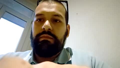 Snapshot of italianbigboy93 chatting on 11-04-25, 04:17 italianbigboy93 online show from 11-04-25, 04:17