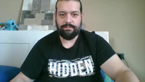 Snapshot of italianbigboy93 chatting on 11-25-25, 09:31 italianbigboy93 online show from 11-25-25, 09:31