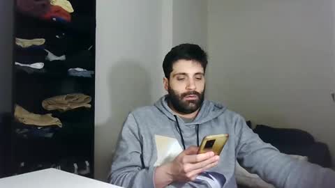 italianboybcn online show from 01-21-25, 10:08
