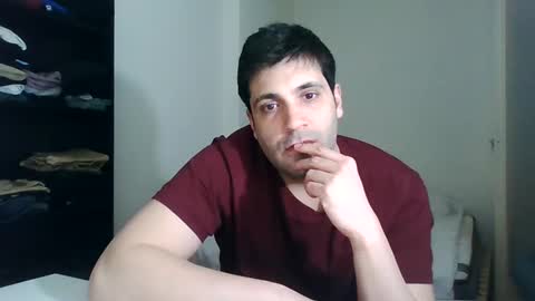 italianboybcn online show from 01-31-25, 08:43