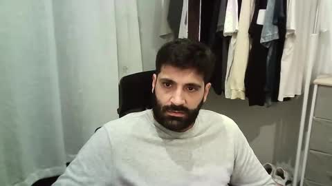 italianboybcn online show from 10-09-25, 07:34