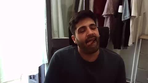 italianboybcn online show from 10-11-25, 08:24