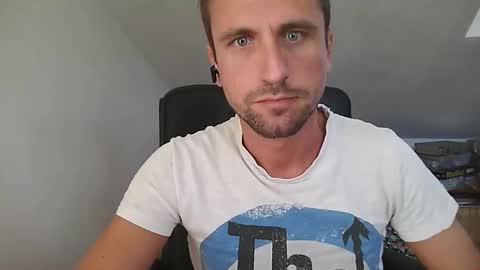 Snapshot of italiano116116 chatting on 09-25-25, 08:29 italiano116116 online show from 09-25-25, 08:29