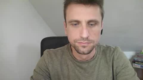 Snapshot of italiano116116 chatting on 02-25-26, 09:19 italiano116116 online show from 02-25-26, 09:19