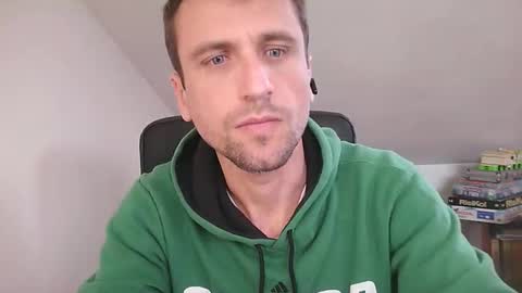 Snapshot of italiano116116 chatting on 03-05-26, 08:32 italiano116116 online show from 03-05-26, 08:32