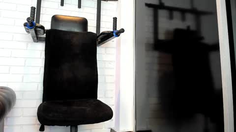 Snapshot of italomoore chatting on 09-17-25, 11:23 Italo Moore online show from 09-17-25, 11:23