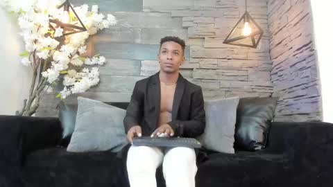 Italo Moore online show from 10-04-25, 12:03