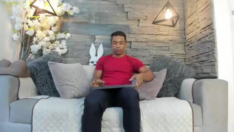 Snapshot of italomoore chatting on 10-12-25, 12:04 Italo Moore online show from 10-12-25, 12:04