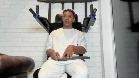 Snapshot of italomoore chatting on 10-28-25, 12:41 Italo Moore online show from 10-28-25, 12:41