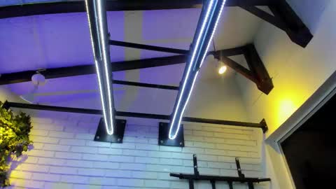 Snapshot of italomoore chatting on 11-09-25, 11:19 Italo Moore online show from 11-09-25, 11:19