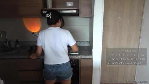 Snapshot of its_jessi chatting on 02-14-26, 05:10 Jessi online show from 02-14-26, 05:10