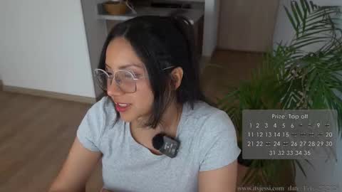Snapshot of its_jessi chatting on 02-27-26, 09:15 Jessi online show from 02-27-26, 09:15