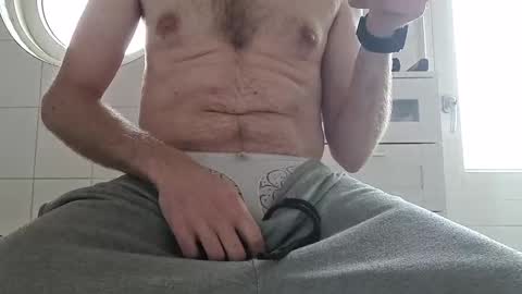 Snapshot of its_me_mave chatting on 02-15-25, 03:17 Dutch online show from 02-15-25, 03:17