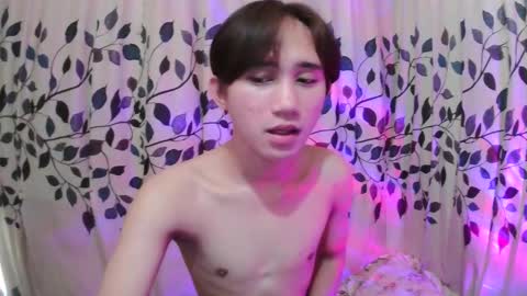 Snapshot of its_saya chatting on 10-04-25, 04:32 its_saya online show from 10-04-25, 04:32