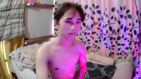 Snapshot of its_saya chatting on 10-15-25, 05:07 its_saya online show from 10-15-25, 05:07