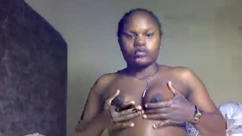 Snapshot of its_slut_bella chatting on 08-01-26, 09:30 its_slut_bella online show from 08-01-26, 09:30