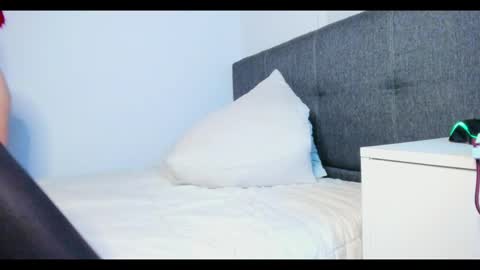 Sophie online show from 04-22-26, 03:42