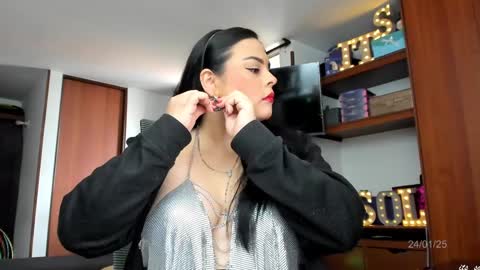 Sol online show from 01-24-25, 01:47