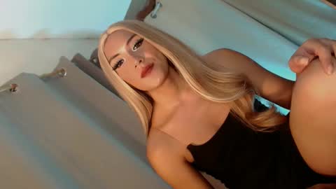 Snapshot of itsapril99913551 chatting on 02-17-26, 04:13 April online show from 02-17-26, 04:13