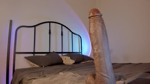 Snapshot of itsbellax chatting on 11-19-25, 12:38 Isabella online show from 11-19-25, 12:38